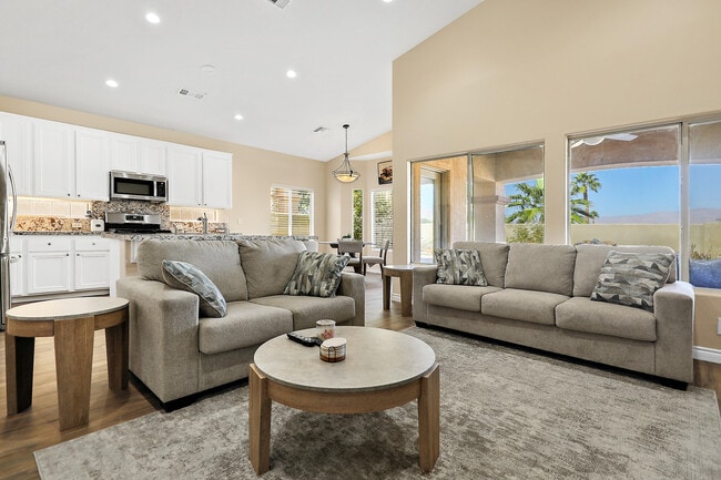 Foto del edificio - 79948 Bethpage Ave