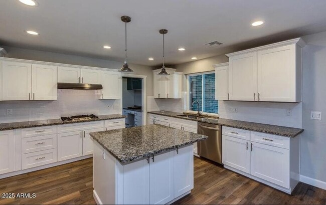 Foto del edificio - 2502 E Sahuaro Dr