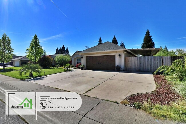 Building Photo - Beautiful Home of 2631 Queens, Large home,...
