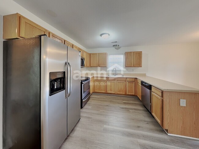 Foto del edificio - 5216 Grays Ridge Dr