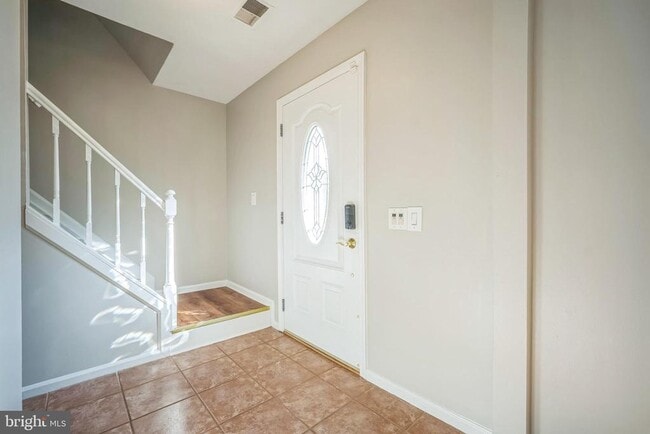 Building Photo - 14801 Basingstoke Loop