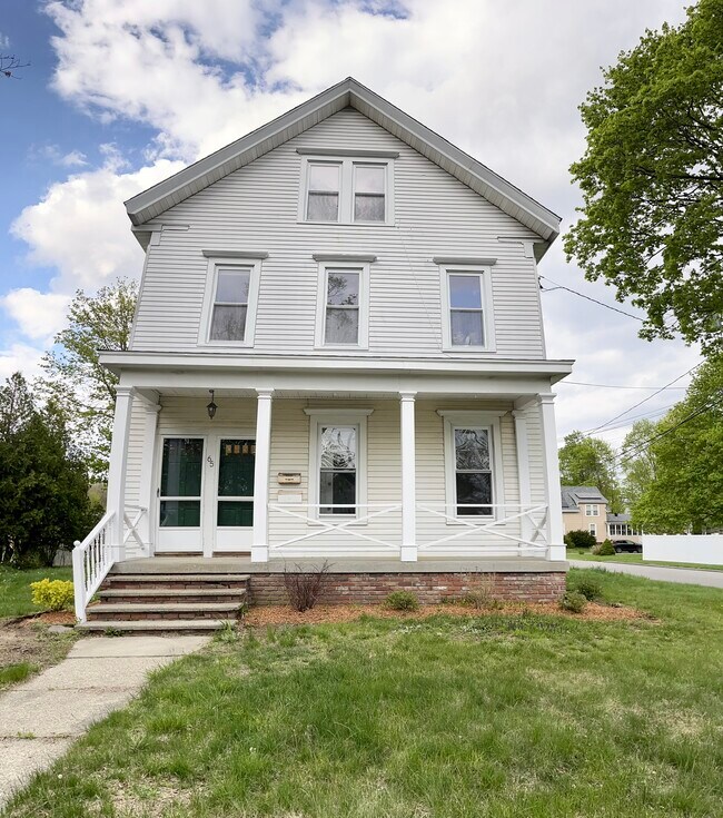 Building Photo - 150 Main St