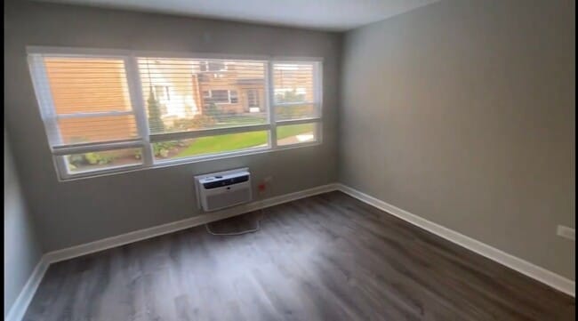 Foto del edificio - 1321 W Sherwin Ave