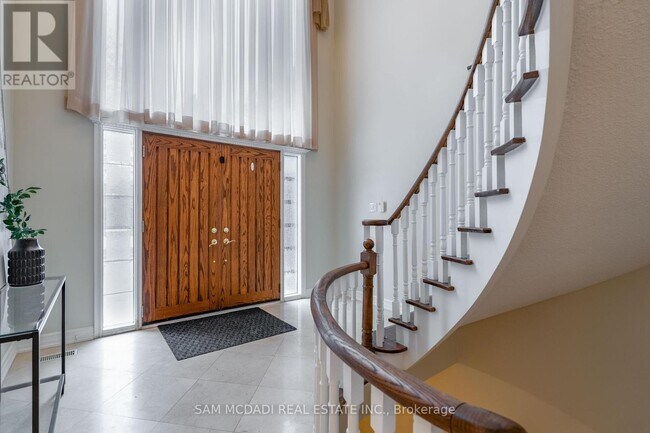 Building Photo - 1836 Friar Tuck Ct