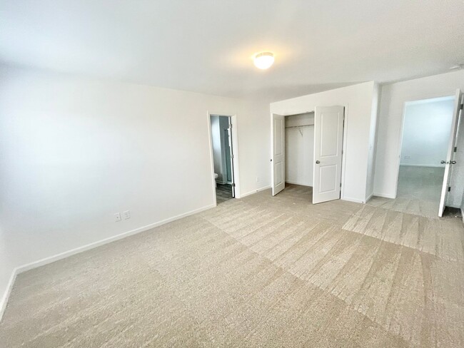 Building Photo - 1406 Stork Dr