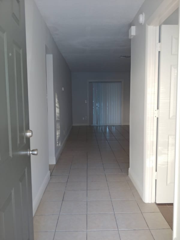 Foto del edificio - 2521 Rio Pinar Lakes Blvd