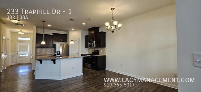 Building Photo - 233 Traphill Dr