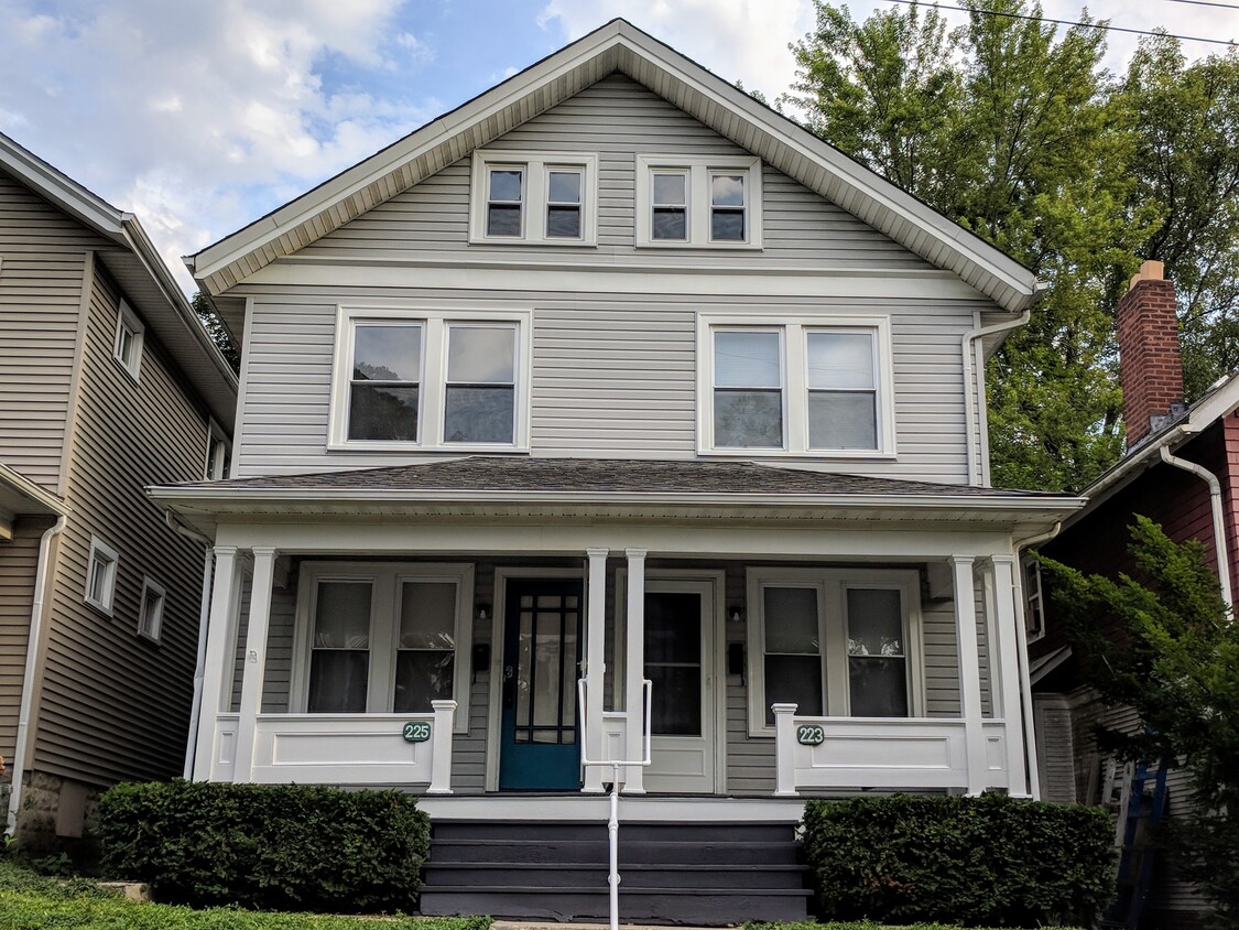 Street View - 223 E Maynard Ave