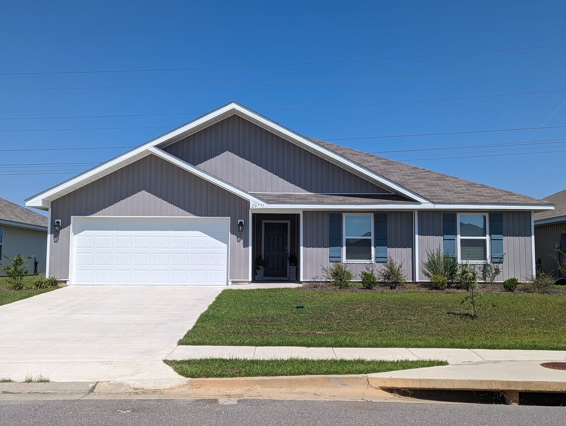 20771 Mercury Dr, Robertsdale, AL 36567 House Rental in Robertsdale