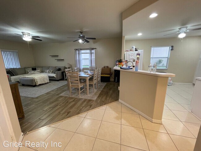 Foto del edificio - 3 br, 2 bath House - 12350 Nottinghill Lan...