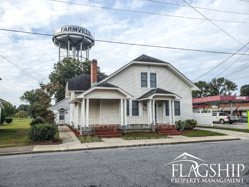 4237 E Pine St, Farmville, NC 27828 House Rental in Farmville, NC
