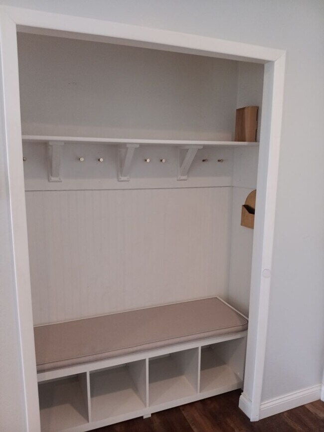 Foto del edificio - 3 Bedroom, 1.5 Bathroom Home! Schedule a Showing Today!