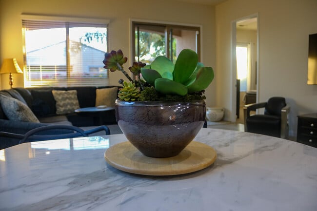 Building Photo - 81683 Avenida Parito