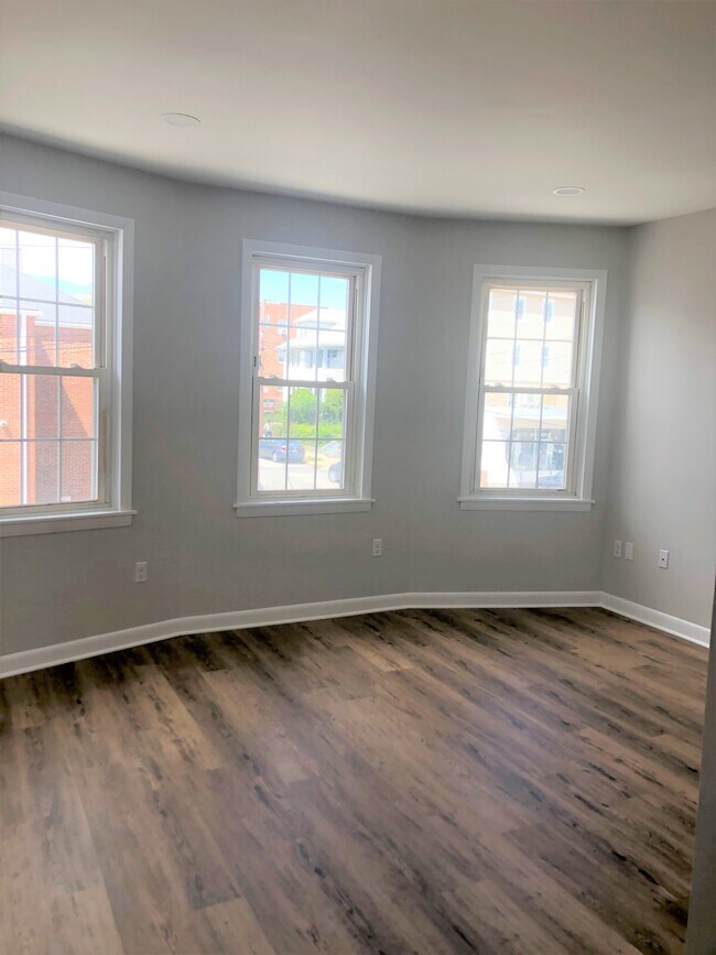 Living Room - 125 Wayland Ave