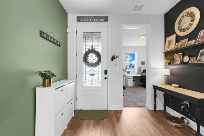 Foto del edificio - 3528 Bristol Cove Ln