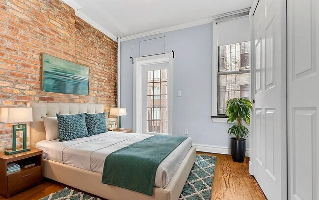 Foto del edificio - 345 E 5th St