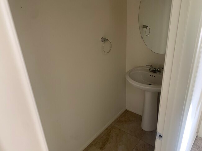 Foto del edificio - 1230 Hopespring Loop Ave