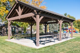 Community Pavilion - Sterling Pointe Apartments