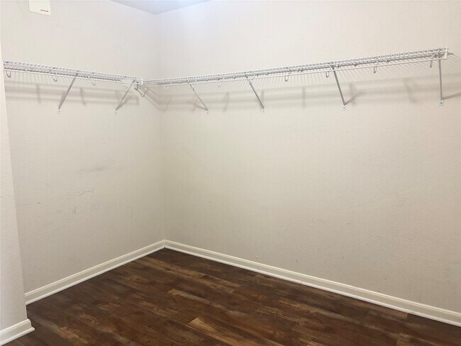 Foto del edificio - 19119 Siril Dr