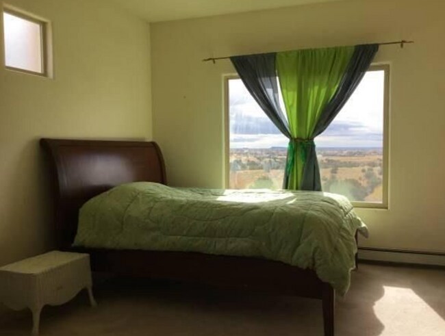 Foto del edificio - 7610 Cree Cir