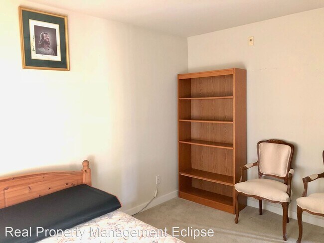 Building Photo - 2 br, 2 bath House - 10523 221st Ln NE #204