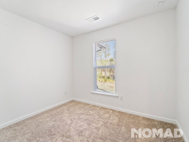 Building Photo - 16429 Leading St