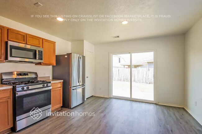 Building Photo - 15507 Echo Stable Ln