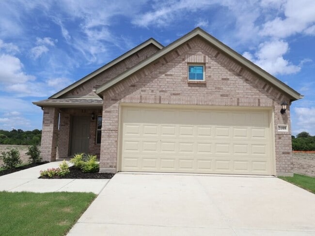 Building Photo - 2108 Osage Trail