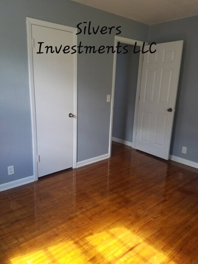Foto del edificio - 3303 S Richmond Ave