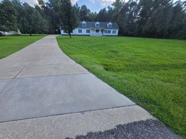 Building Photo - 6151 Harrisontown Rd
