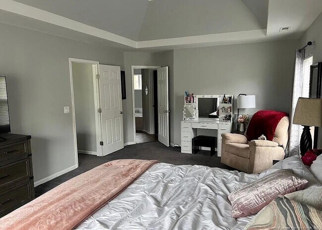 Foto del edificio - 364 Heathrow Dr