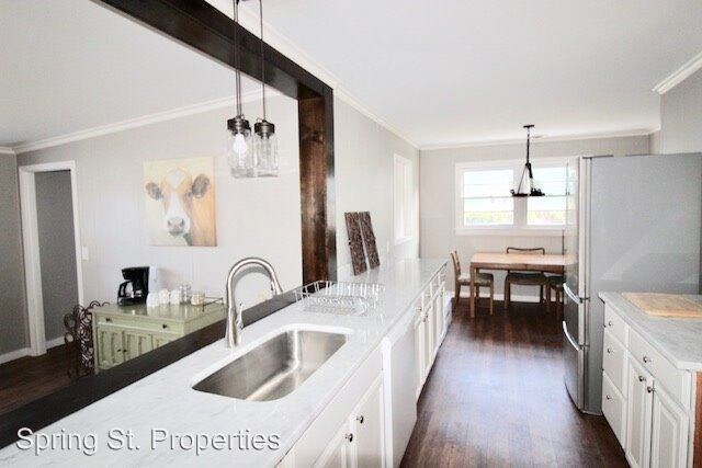 Building Photo - 4 br, 1.5 bath House - 75 Vincent Ave