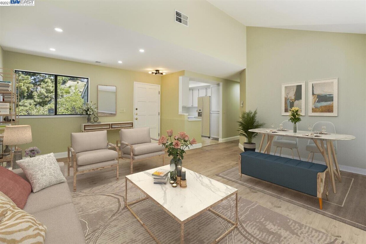 Foto principal - 2455 St Helena Dr