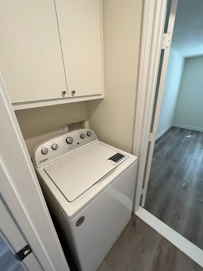 Foto del edificio - Beautiful 3 Bed 1 Bath Home!