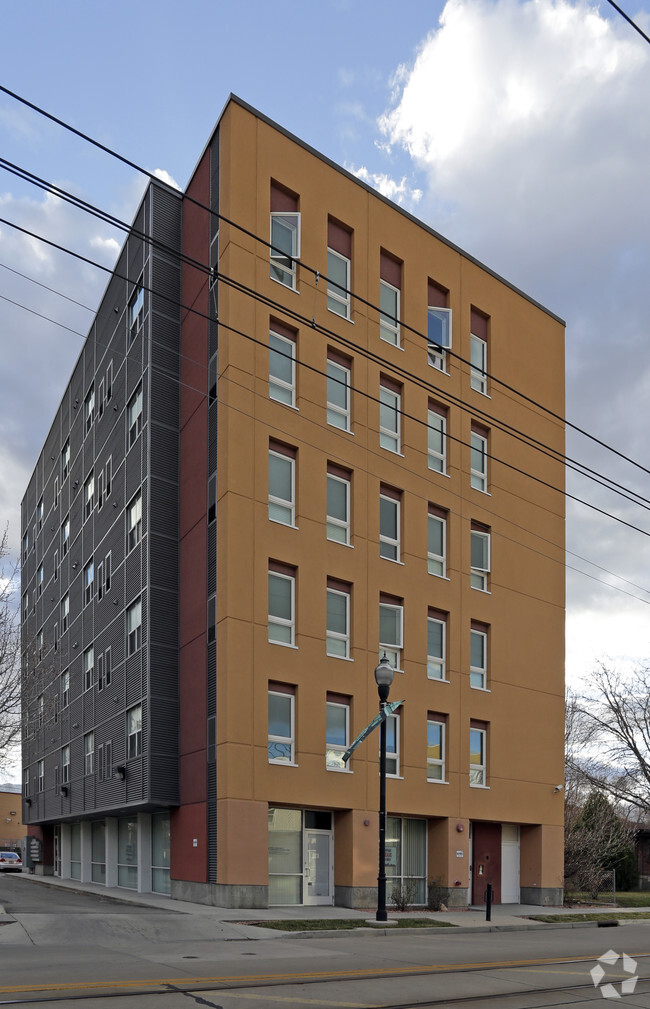 Building Photo - Second West Apartments