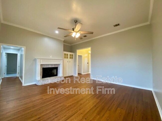 Foto del edificio - 5842 Bayou Dr