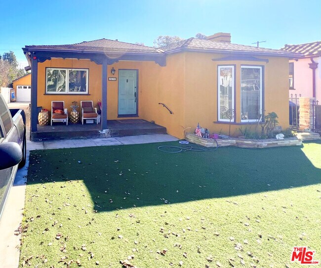 Foto del edificio - 2652 S Bedford St