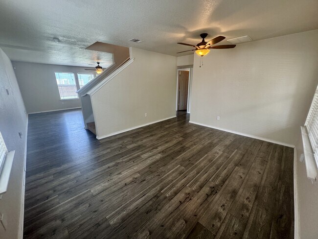 Foto del edificio - 8755 Sunview Park