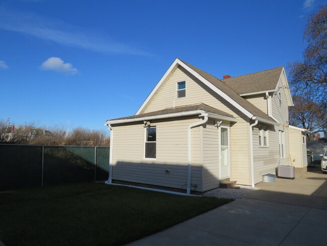 Foto del edificio - 2002 Cottage Ave