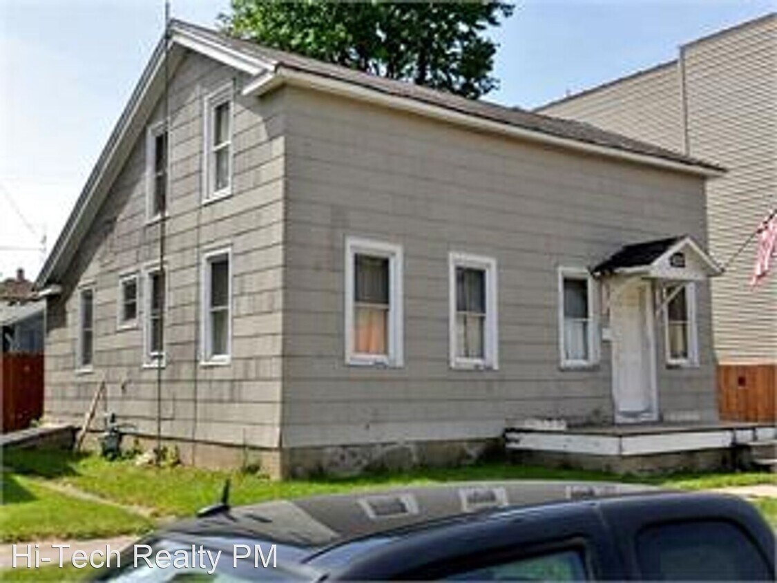 Foto principal - 2 br, 1 bath House - 222 N Park Ave
