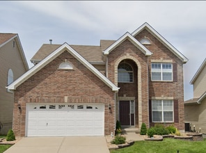 Building Photo - 1941 Crossbridge Ct