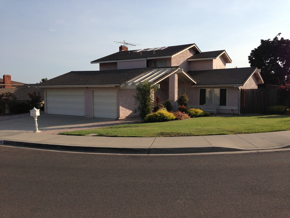 2448 Parkway Dr, Camarillo, CA 93010 House Rental in Camarillo, CA