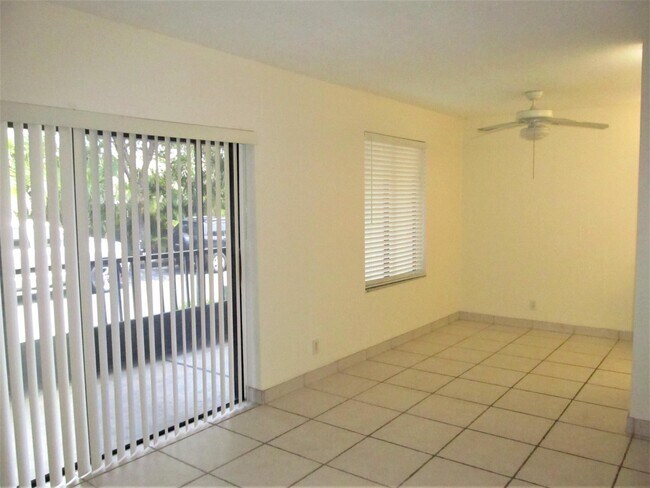 Foto del edificio - 150 Pineview Rd