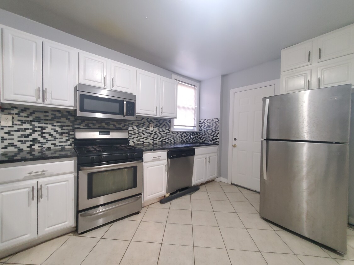 55 Dwight St Unit 1, Jersey City, NJ 07305 - Apartments in Jersey City ...