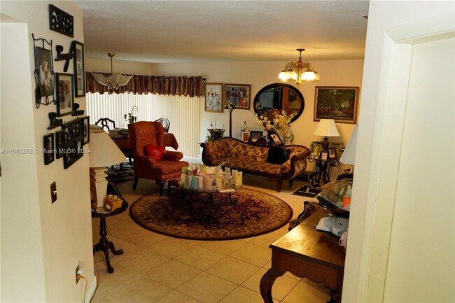 Foto del edificio - 10370 SW 139th Ct