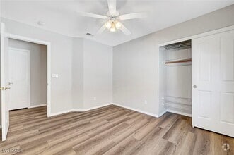 Building Photo - 2017 Scenic Sunrise Dr