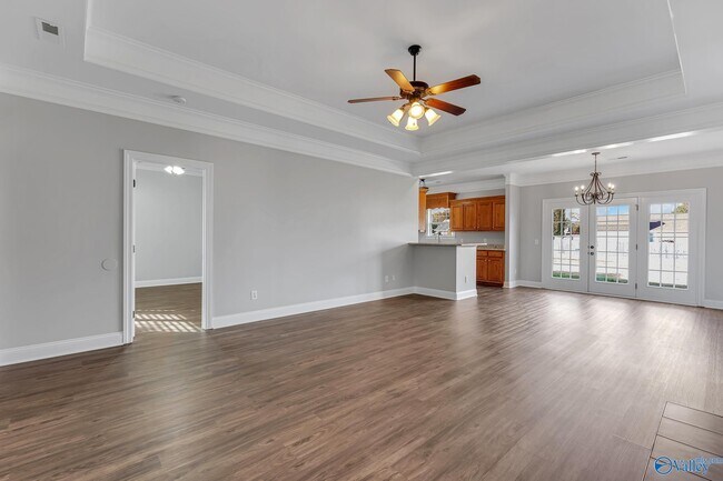 Building Photo - 107 Creekwood Dr