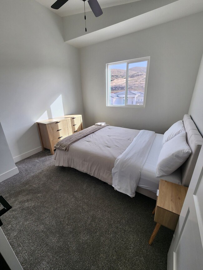 Foto del edificio - 2218 380 S