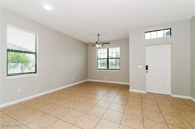 Foto del edificio - 105 NE 7th Pl