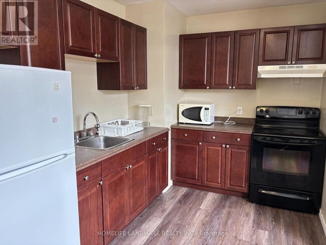Building Photo - 145 Tulloch Dr